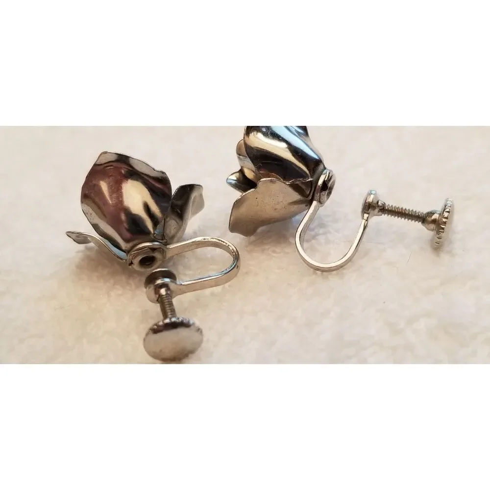 Vintage Silver Tone Screw Back Earrings